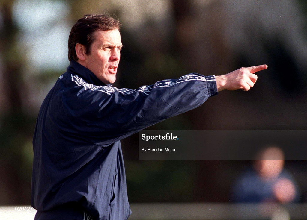 13 February 1999; St Mary's College coach Steve Hennessy during the AIB All-Ireland League Division 1 match between St Mary's College and Shannon RFC at Templeville Road in Dublin. Photo by Brendan Moran/Sportsfile