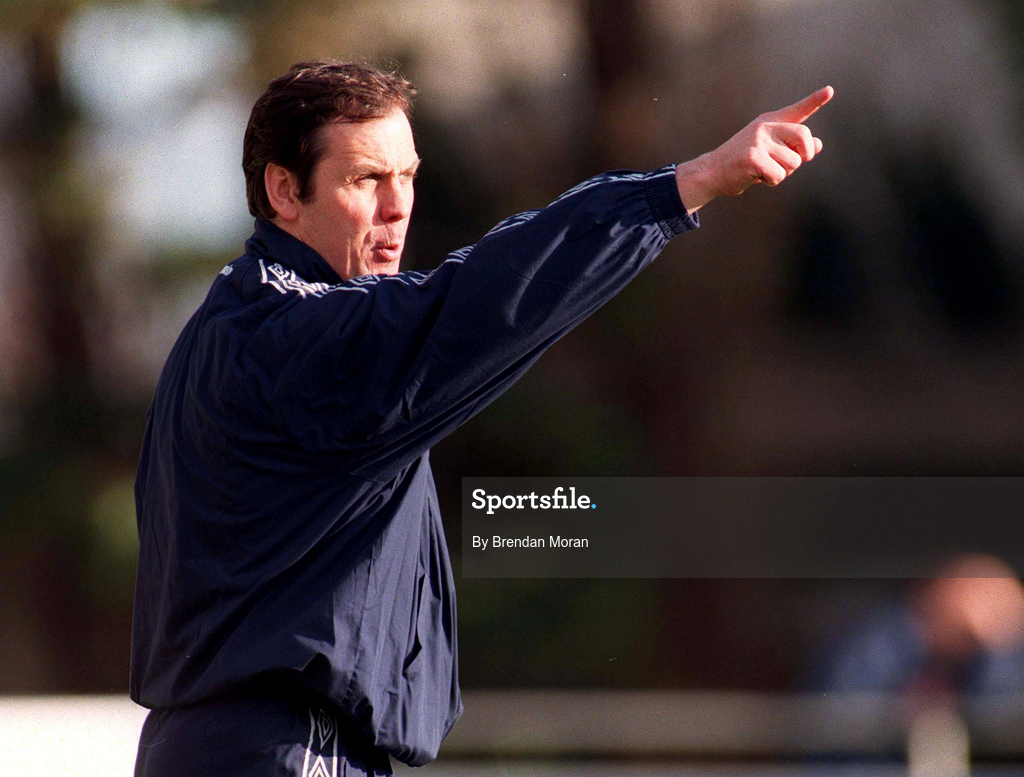 13 February 1999; St Mary's College coach Steve Hennessy during the AIB All-Ireland League Division 1 match between St Mary's College and Shannon RFC at Templeville Road in Dublin. Photo by Brendan Moran/Sportsfile