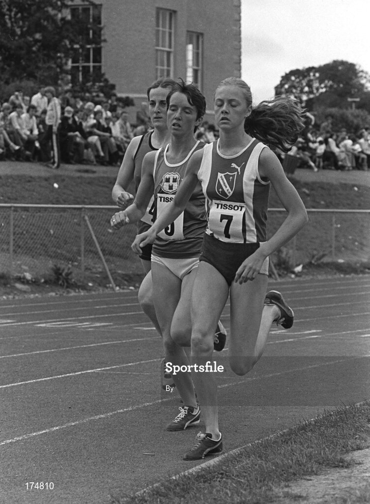 3 March 1982; Caroline O'Shea, center. Athletics. Picture credit; Ray McManus / SPORTSFILE