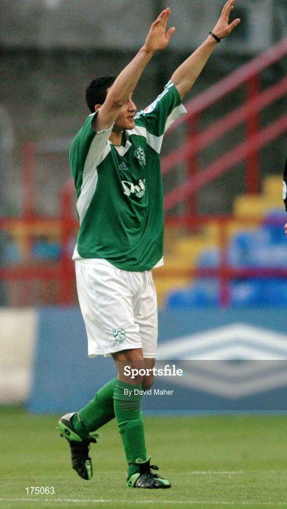 29 April 2005; Eammon Zayed, Bray Wanderers, celebrates after scoring his sides first goal. eircom League, Premier Division, Shelbourne v Bray Wanderers, Tolka Park, Dublin. Picture credit; David Maher / SPORTSFILE