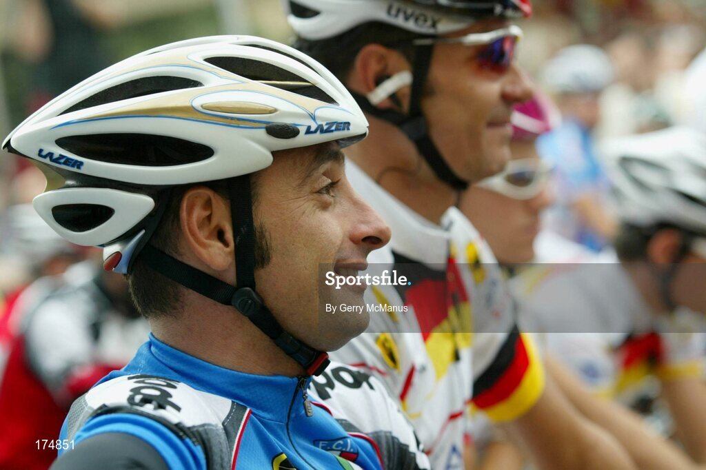 3 October 2004; Paolo Bettini, Italy, before the Elite Men's Road Race. World Road Cycling Championship, Bardolino, Verona, Italy. Picture credit; Gerry McManus / SPORTSFILE