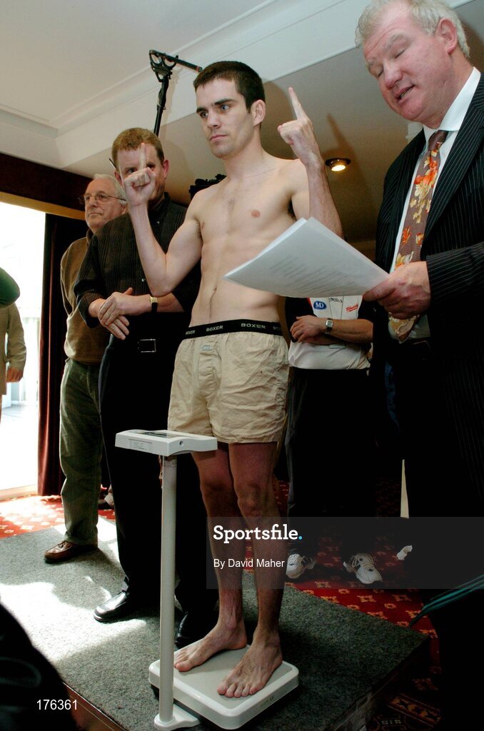 13 May 2005; Boxer Bernard Dunne, during a weigh-in prior to the Bernard Dunne.v. Yuri Voronin boxing event that takes place on 14th May. Jury's Hotel, Ballsbridge, Dublin. Picture credit; David Maher / SPORTSFILE