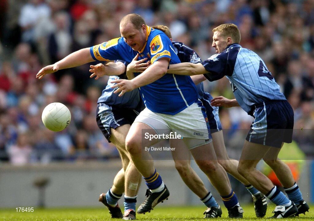 15 May 2005; Niall Sheridan, Longford, in action against Dublin players left to right, Paddy Christie, Paul Griffin and Stephen Shaughnessy. Bank Of Ireland Leinster Senior Football Championship, Dublin v Longford, Croke Park, Dublin. Picture credit; David Maher / SPORTSFILE