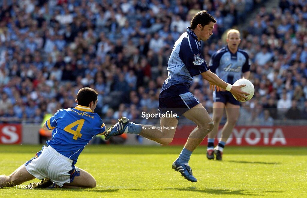 15 May 2005; Alan Brogan, Dublin, goes past Dermot Brady, Longford, to score a goal. Bank Of Ireland Leinster Senior Football Championship, Dublin v Longford, Croke Park, Dublin. Picture credit; Damien Eagers / SPORTSFILE