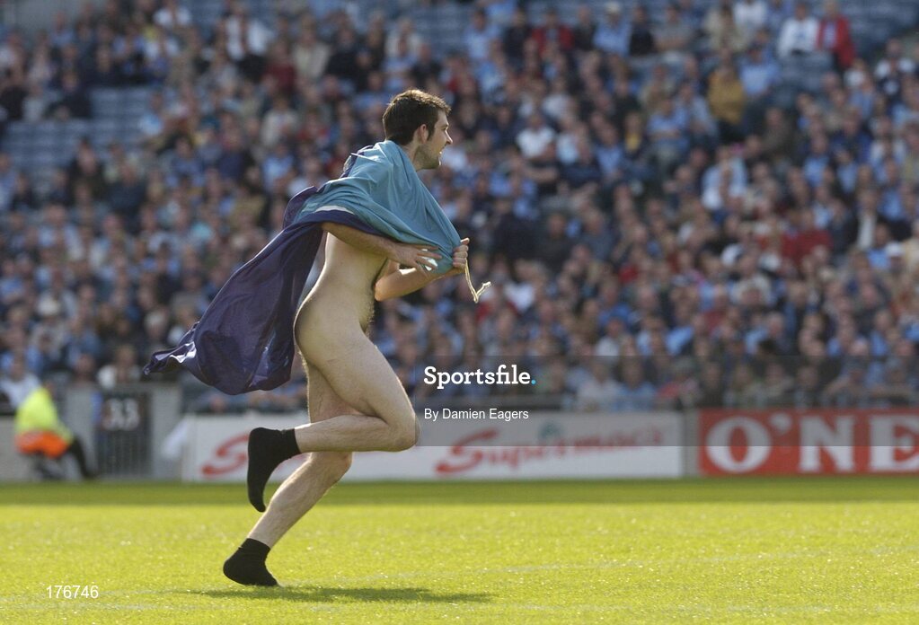 15 May 2005; A streaker runs on the pitch. Bank Of Ireland Leinster Senior Football Championship, Dublin v Longford, Croke Park, Dublin. Picture credit; Damien Eagers / SPORTSFILE