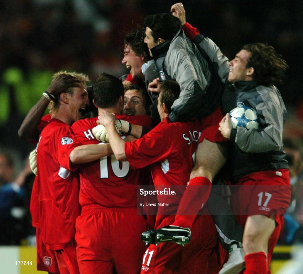 25 May 2005; Jerzy Dudek, Liverpool goalkeeper, middle facing, celebrates with team-mates at the end of the game. UEFA Champions League Final, Liverpool v AC Milan, Ataturk Olympic Stadium, Istanbul, Turkey. Picture credit; David Maher / SPORTSFILE