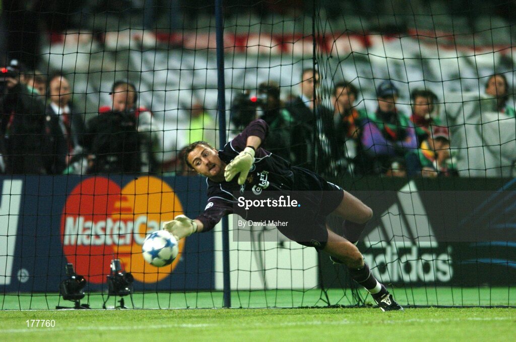 25 May 2005; Jerzy Dudek, Liverpool, saves the second penalty during the penalty shootout. UEFA Champions League Final, Liverpool v AC Milan, Ataturk Olympic Stadium, Istanbul, Turkey. Picture credit; David Maher / SPORTSFILE