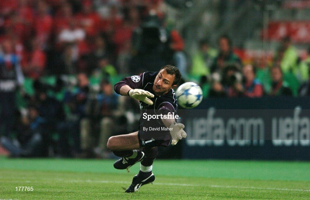 25 May 2005; Jerzy Dukek, Liverpool, saves during the second half. UEFA Champions League Final, Liverpool v AC Milan, Ataturk Olympic Stadium, Istanbul, Turkey. Picture credit; David Maher / SPORTSFILE
