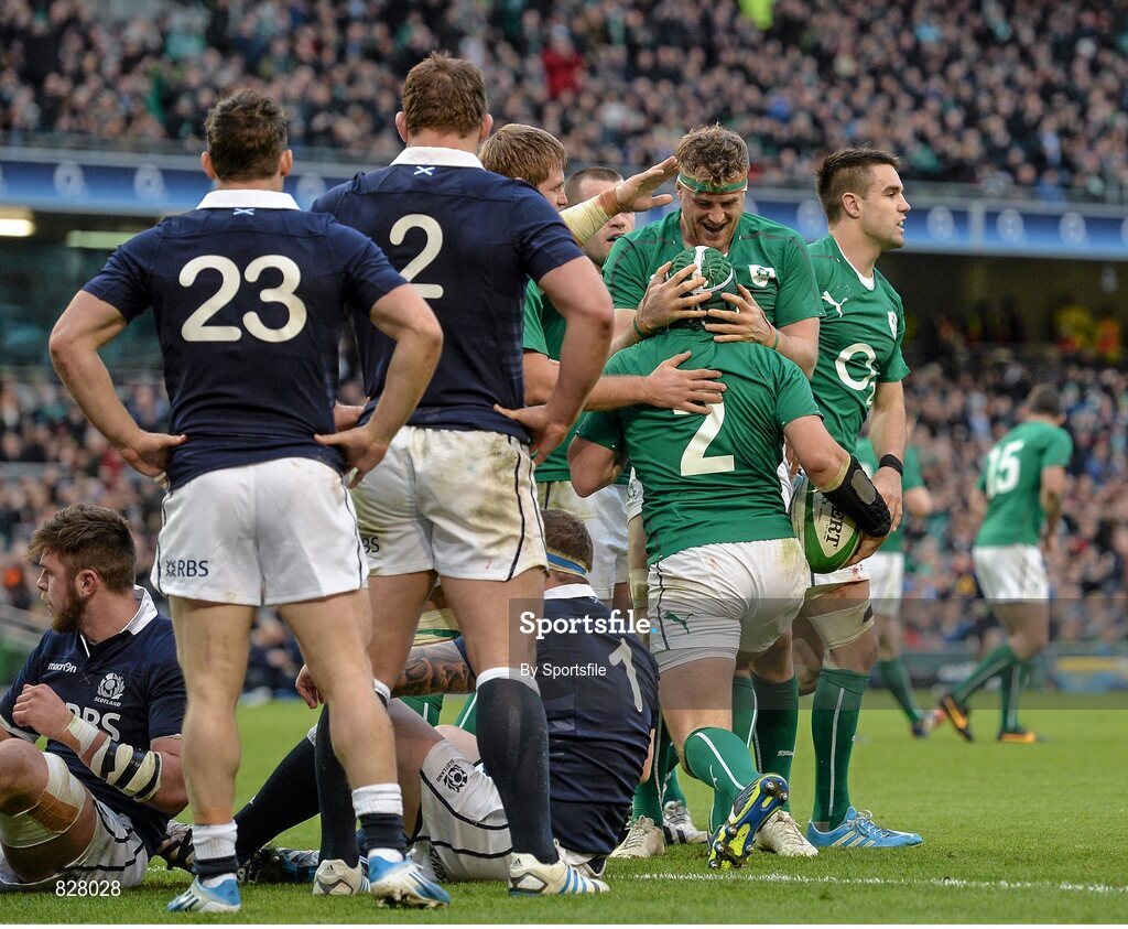 2 February 2014; Ireland's Jamie Heaslip congratulates team mate Rory Best after scoring his side's second try. RBS Six Nations Rugby Championship, Ireland v Scotland, Aviva Stadium, Lansdowne Road, Dublin. Photo by Sportsfile