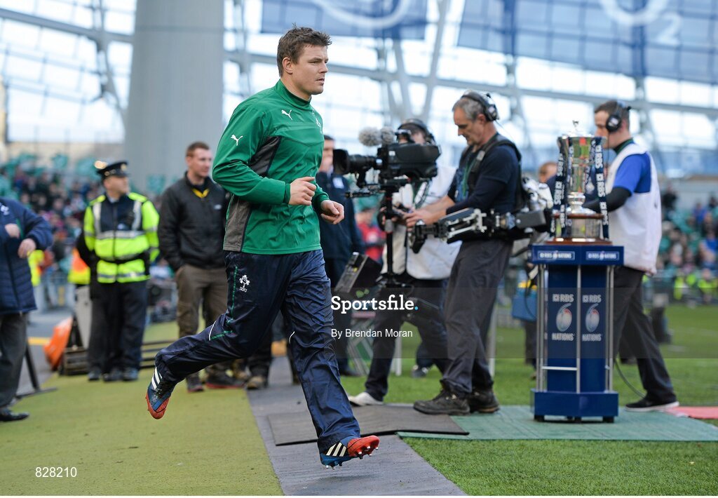 2 February 2014; Ireland's Brian O'Driscoll runs out to win his 129th cap for Ireland. RBS Six Nations Rugby Championship, Ireland v Scotland, Aviva Stadium, Lansdowne Road, Dublin. Picture credit: Brendan Moran / SPORTSFILE