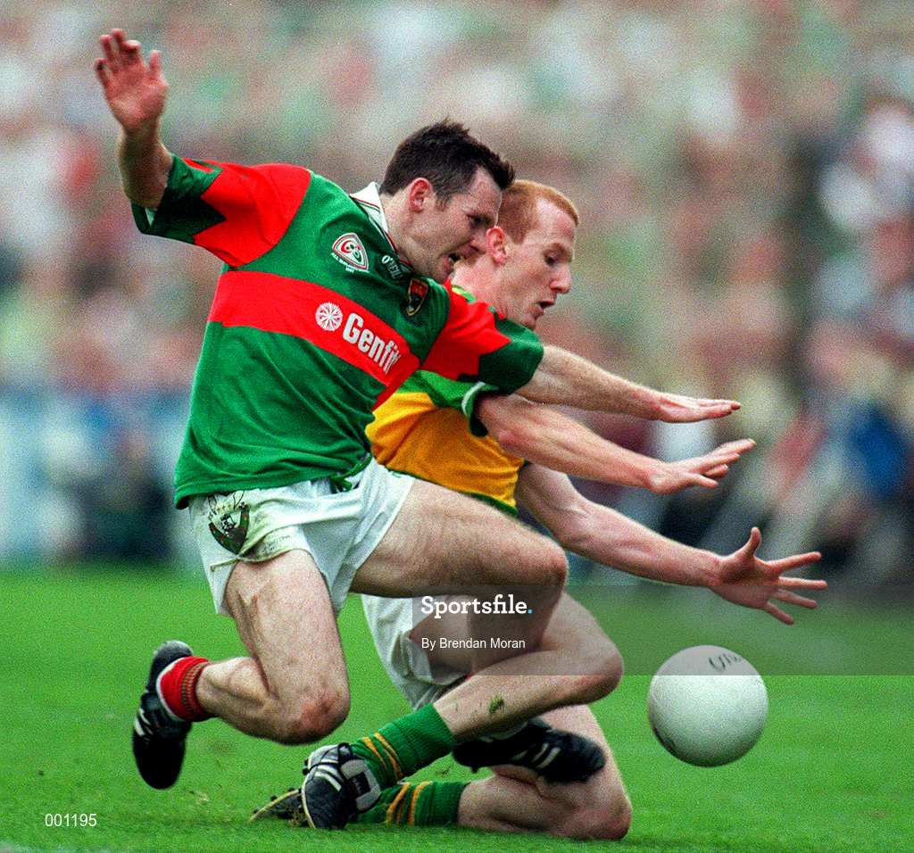 28 September 1997; Fergal Costello of Mayo in action against Liam Hassett of Kerry during the GAA Football All-Ireland Senior Championship Final match between Kerry and Mayo at Croke Park in Dublin. Photo by Brendan Moran/Sportsfile