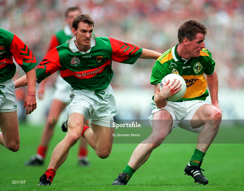 28 September 1997; Eamonn Breen of Kerry in action against John Casey of Mayo during the GAA Football All-Ireland Senior Championship Final match between Kerry and Mayo at Croke Park in Dublin. Photo by Brendan Moran/Sportsfile