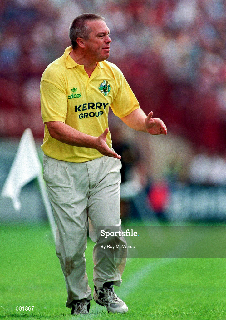 24 August 1997; Kerry manager Páidi O Sé during the GAA Football All-Ireland Senior Championship Semi-Final match between Cavan and Kerry at Croke Park in Dublin. Photo by Ray McManus/Sportsfile