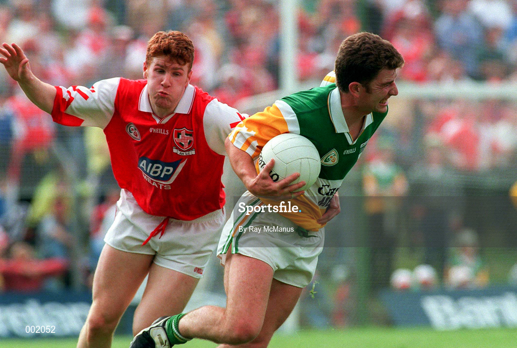 29 June 1997; Vinny Claffey of Offaly during the Leinster GAA Senior Football Championship Semi-Final match between Offaly and Louth at Páirc Tailteann in Navan, Co Meath. Photo by Ray McManus/Sportsfile