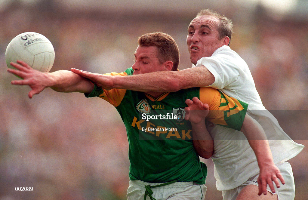 6 July 1997; Tommy Dowd of Meath in action against Davy Dalton of Kildare during the Leinster GAA Senior Football Championship Semi-Final match between Kildare and Meath at Croke Park in Dublin. Photo by Brendan Moran/Sportsfile