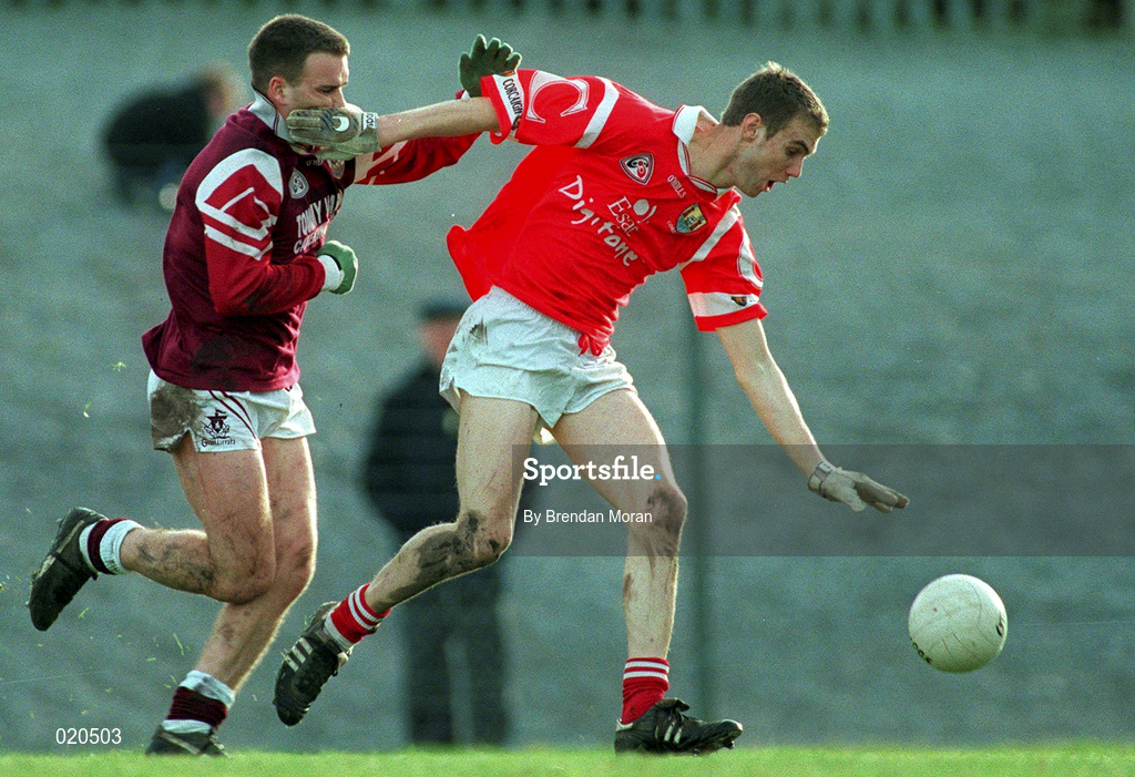 14 February 1999; Alan O'Regan of Cork in action against Robin Doyle of Galway during the Allianz National Football League Division 1 match between Cork and Galway at Páirc Uí Rinn in Cork. Photo by Brendan Moran/Sportsfile