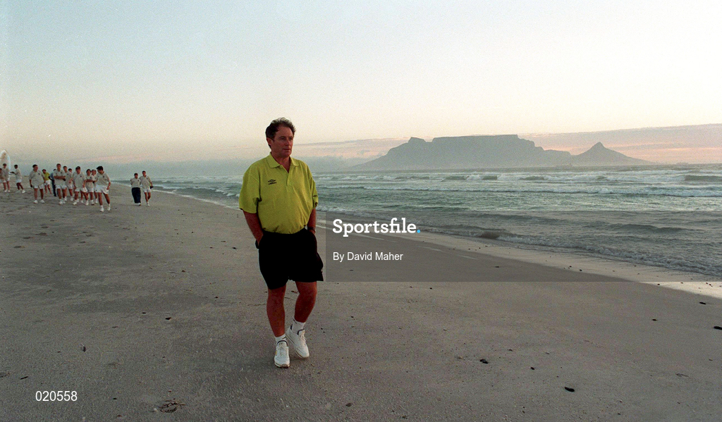 28 January 1999; Republic of Ireland Youth team manager Brian Kerr on Dolphin beach in Cape Town, South Africa. Photo by David Maher/Sportsfile