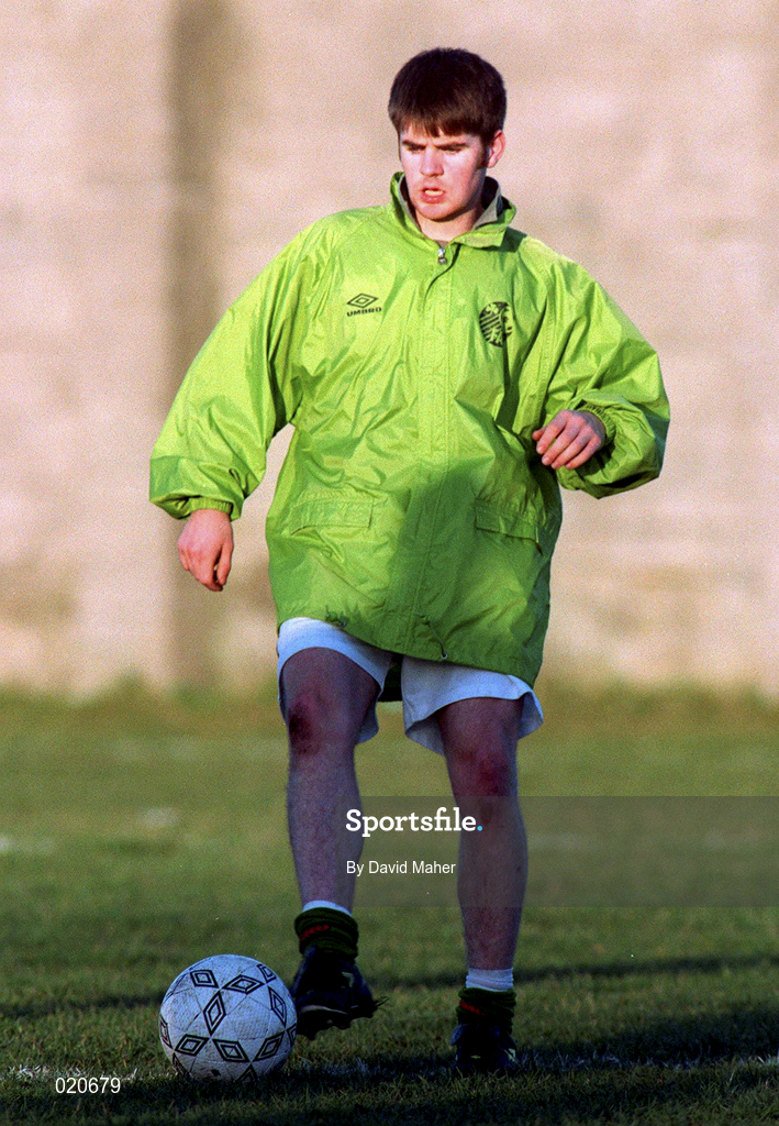 21 January 1999; Dave Warren during a Republic of Ireland U17 squad training session at St Fintan's School in Sutton, Dublin. Photo by David Maher/Sportsfile