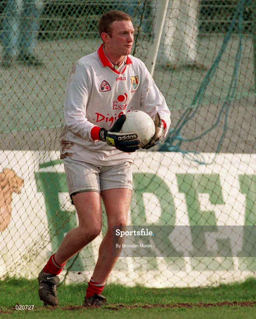 14 February 1999; Des McAuley of Cork during the Allianz National Football League Division 1 match between Cork and Galway at Páirc Uí Rinn in Cork. Photo by Brendan Moran/Sportsfile