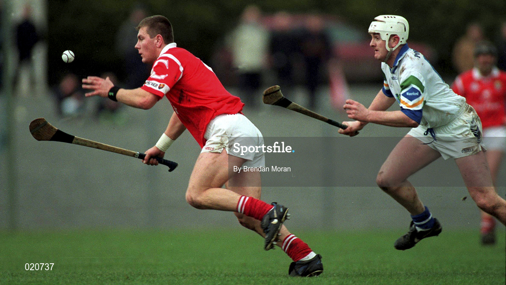 27 March 1999; Diarmuid O'Sullivan of Cork in action against Fergal Hartley of Waterford during the Church and General National Hurling League Division 1B match between Cork and Waterford at Páirc Uí Rinn in Cork. Photo by Brendan Moran/Sportsfile