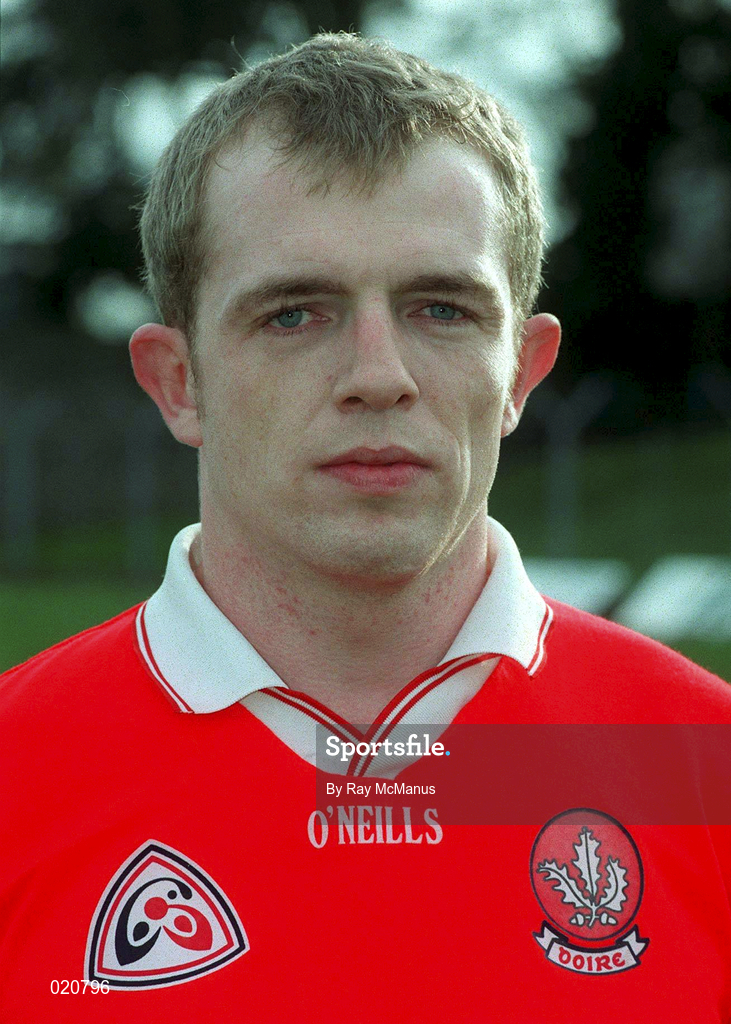 28 February 1999; Eoin McCloskey of Derry prior to the Church and General National Football League Division 1 match between Meath and Derry at Páirc Tailteann in Navan, Meath. Photo by Ray McManus/Sportsfile