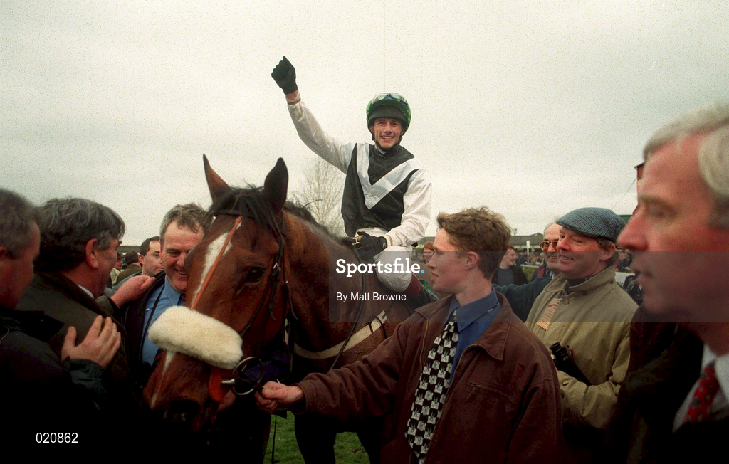 5 April 1999; Glebe Lad, with Tom Rudd up, celebrates winning the Jameson Irish Grand National Steeplechase at Fairyhouse Racecourse in Ratoath, Meath. Photo by Matt Browne/Sportsfile