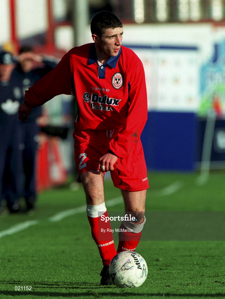 2 April 1999; Owen Heery of Shelbourne during the FAI Cup semi-final between Shelbourne and Bray Wanderers at Tolka Park in Dublin. Photo by Ray McManus/Sportsfile