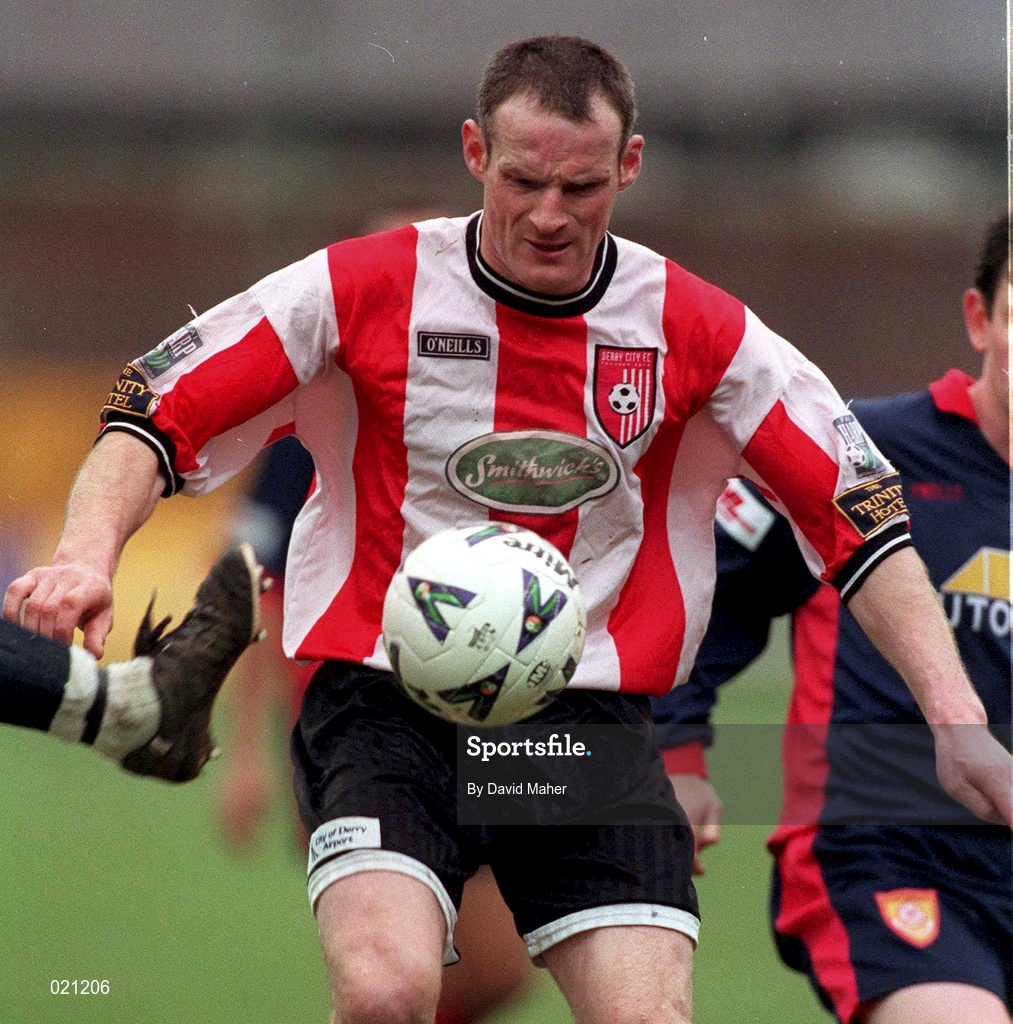 14 February 1999; Paul Hegarty of Derry City during the Harp Lager National League Premier Division match between Derry City and St Patrick's Athletic at The Brandywell Stadium in Derry. Photo by David Maher/Sportsfile