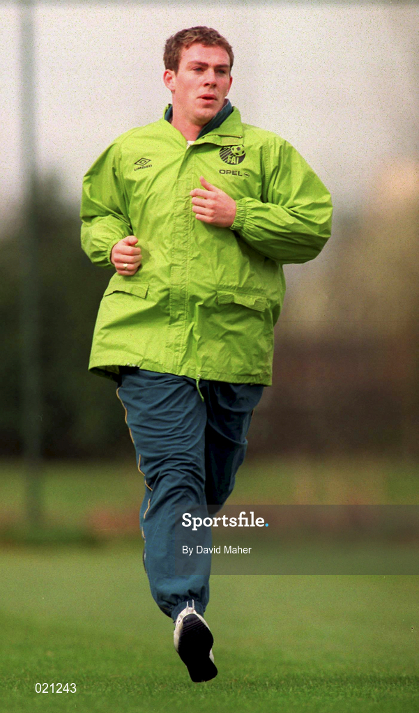 25 March 1999; Richard Dunne during Republic of Ireland U20 Squad Training at the AUL Grounds in Clonshaugh, Dublin. Photo by David Maher/Sportsfile