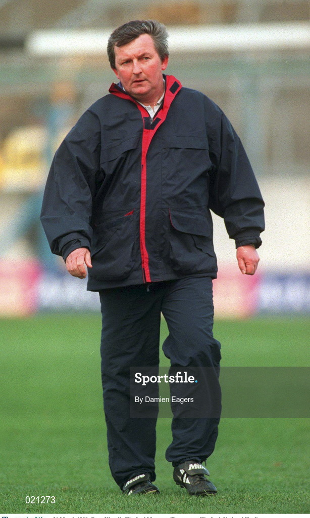 21 March 1999; Wexford manager Rory Kinsella during the Church and General National Hurling League Division 1B match between Tipperary and Wexford at Semple Stadium in Thurles, Tipperary. Photo by Damien Eagers/Sportsfile