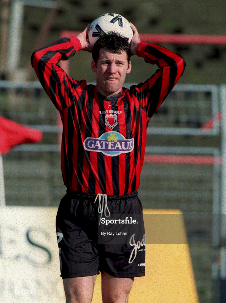 7 February 1999; Tony O'Connor of Bohemians during the Harp Lager National League Premier Division match between Bohemians and Bray Wanderers at Dalymount Park in Dublin. Photo by Ray Lohan/Sportsfile