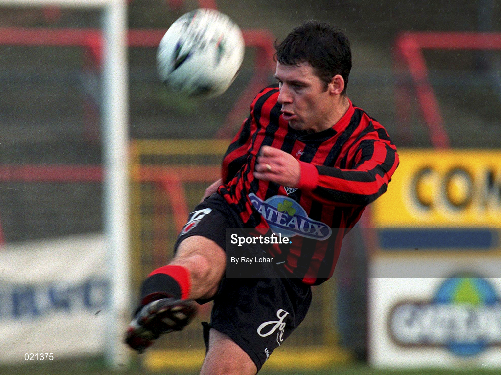 7 February 1999; Tony O'Connor of Bohemians during the Harp Lager National League Premier Division match between Bohemians and Bray Wanderers at Dalymount Park in Dublin. Photo by Ray Lohan/Sportsfile