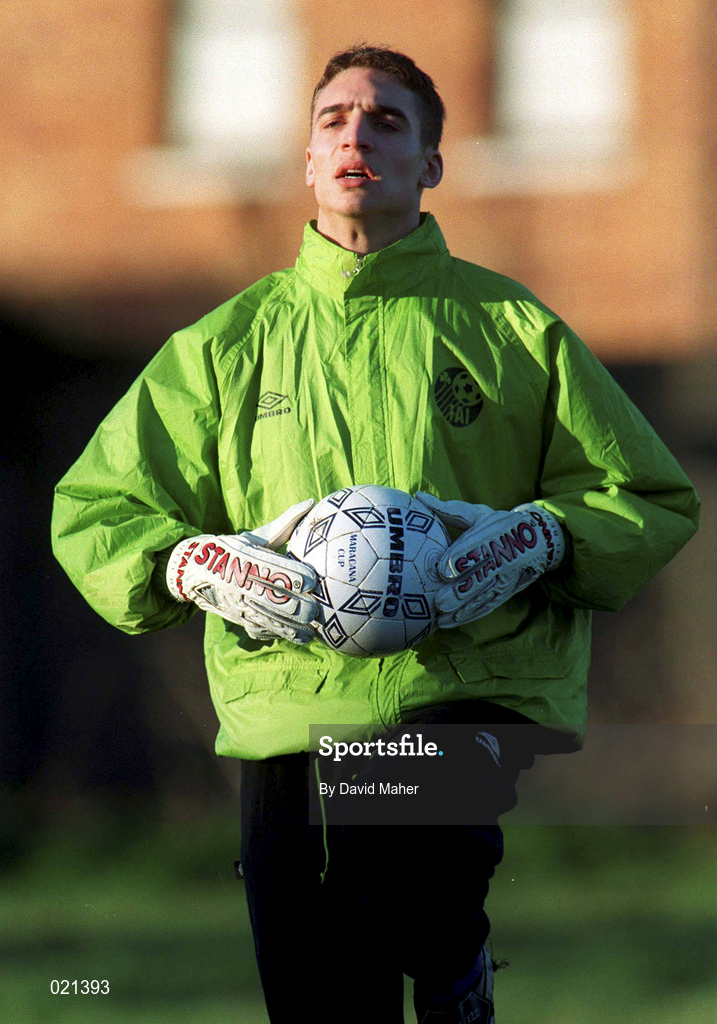 21 January 1999; Goalkeeper Wesdie Abdelaziz during a Republic of Ireland U17 squad training session at St Fintan's School in Sutton, Dublin. Photo by David Maher/Sportsfile