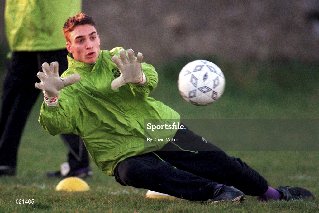 21 January 1999; Goalkeeper Wesdie Abdelaziz during a Republic of Ireland U17 squad training session at St Fintan's School in Sutton, Dublin. Photo by David Maher/Sportsfile