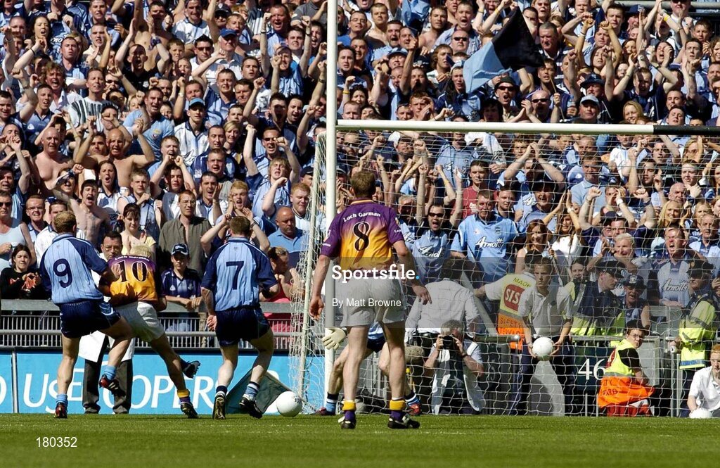 19 June 2005; Redmond Barry, 10, Wexford, scores his rebounded goal after missing the penalty against Dublin. Bank of Ireland Leinster Senior Football Championship Semi-Final, Dublin v Wexford, Croke Park, Dublin. Picture credit; Matt Browne / SPORTSFILE