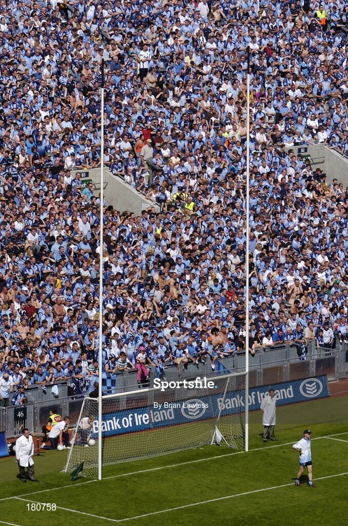 19 June 2005; Dublin goalkeeper Stephen Cluxton in front of Hill 16. Bank of Ireland Leinster Senior Football Championship Semi-Final, Dublin v Wexford, Croke Park, Dublin. Picture credit; Brian Lawless / SPORTSFILE