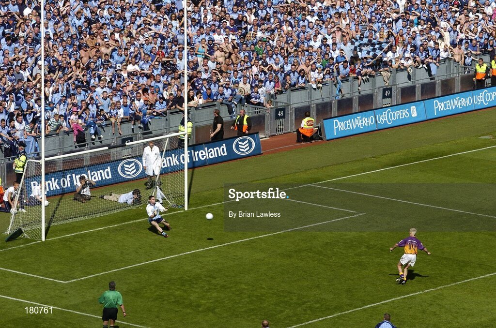 19 June 2005; Wexford's Redmond Barry watches as Dublin goalkeeper Stephen Cluxton prepares to save his penalty, Barry scored subsequently scored from the rebound. Bank of Ireland Leinster Senior Football Championship Semi-Final, Dublin v Wexford, Croke Park, Dublin. Picture credit; Brian Lawless / SPORTSFILE