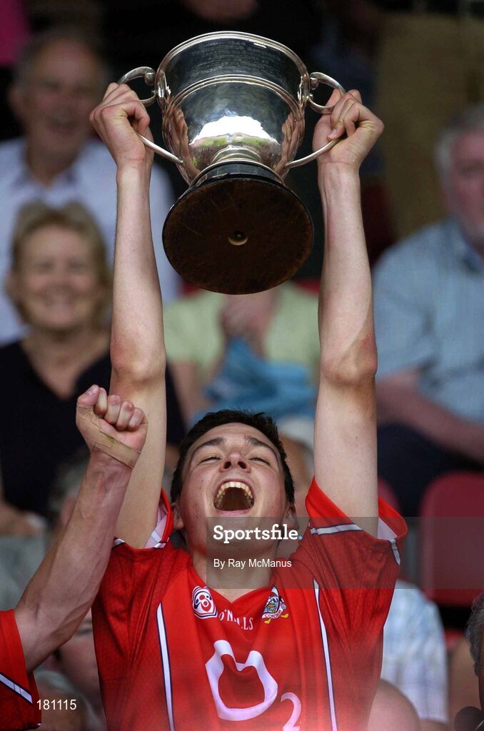 26 June 2005; Cork captain Patrick Cronin lifts the MINOR Trophy. Munster Minor Hurling Championship Final, Cork v Limerick, Pairc Ui Chaoimh, Cork. Picture Credit; Ray McManus / SPORTSFILE