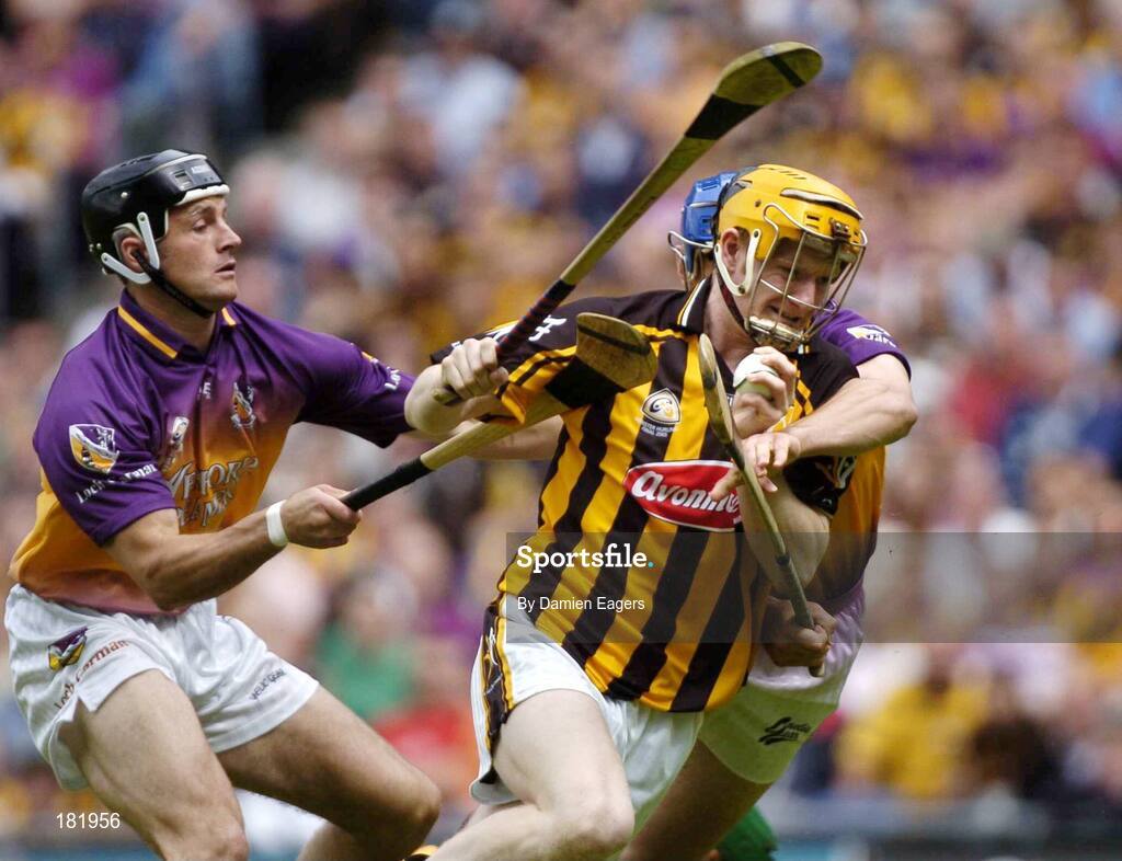 3 July 2005; Richie Power, Kilkenny, in action against Declan Ruth, left, and David O'Connor, Wexford. Guinness Leinster Senior Hurling Championship Final, Kilkenny v Wexford, Croke Park, Dublin. Picture credit; Damien Eagers / SPORTSFILE