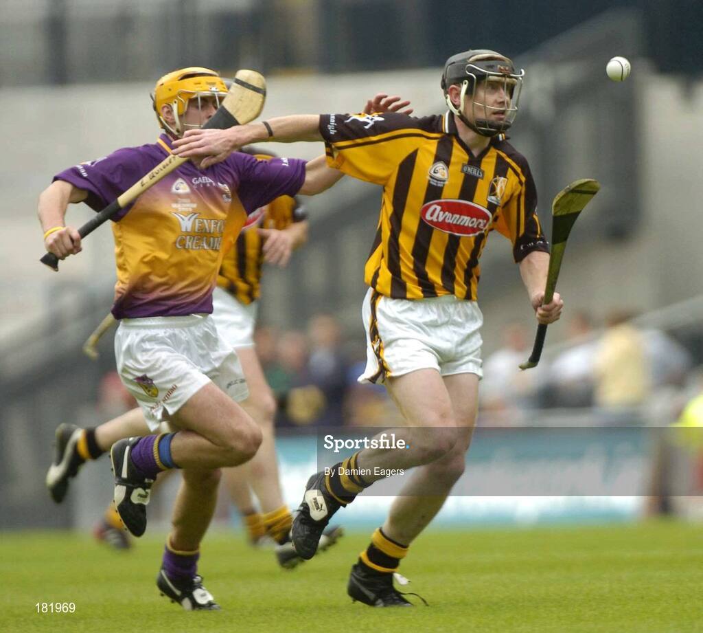 3 July 2005; Peter Barry, Kilkenny, in action against Eoin Quigley, Wexford. Guinness Leinster Senior Hurling Championship Final, Kilkenny v Wexford, Croke Park, Dublin. Picture credit; Damien Eagers / SPORTSFILE