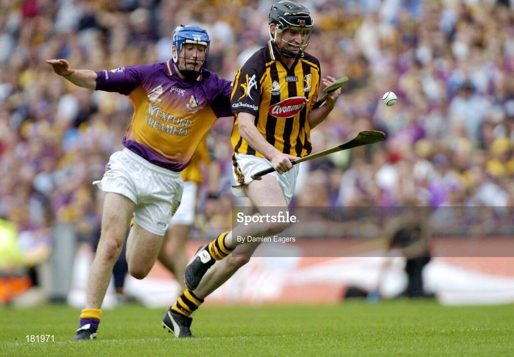 3 July 2005; Martin Comerford, Kilkenny, in action against David O'Connor, Wexford. Guinness Leinster Senior Hurling Championship Final, Kilkenny v Wexford, Croke Park, Dublin. Picture credit; Damien Eagers / SPORTSFILE