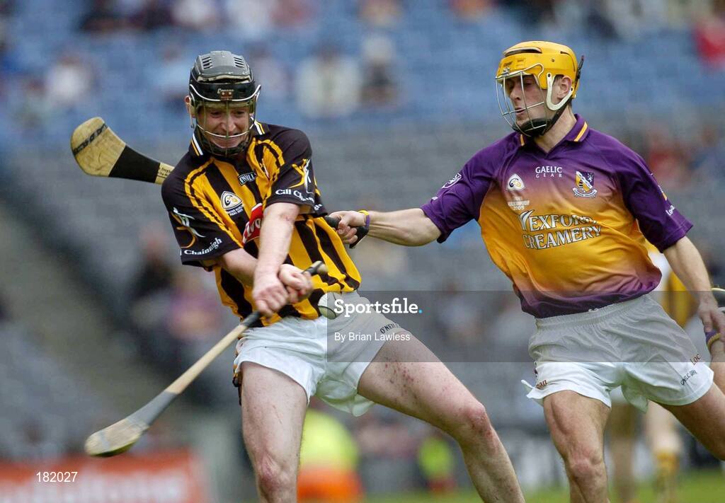 3 July 2005; Martin Comerford, Kilkenny, in action against Eoin Quigley, Wexford. Guinness Leinster Senior Hurling Championship Final, Kilkenny v Wexford, Croke Park, Dublin. Picture credit; Brian Lawless / SPORTSFILE