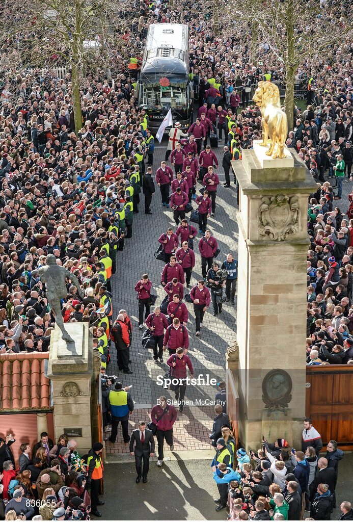 22 February 2014; England players arrive ahead of the game. RBS Six Nations Rugby Championship, England v Ireland, Twickenham Stadium, Twickenham, London, England. Picture credit: Stephen McCarthy / SPORTSFILE