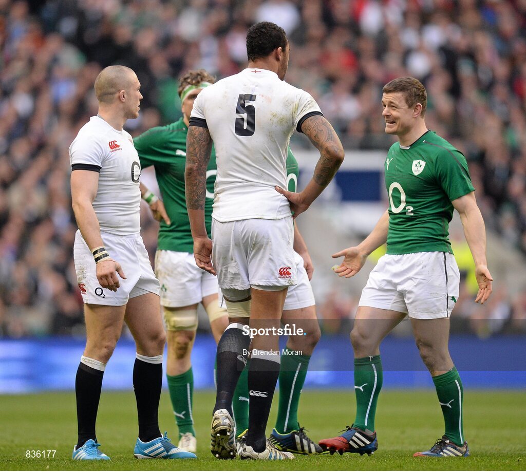 22 February 2014; Brian O'Driscoll, Ireland, exchanges words with Mike Brown, England, during the game. RBS Six Nations Rugby Championship, England v Ireland, Twickenham Stadium, Twickenham, London, England. Picture credit: Brendan Moran / SPORTSFILE