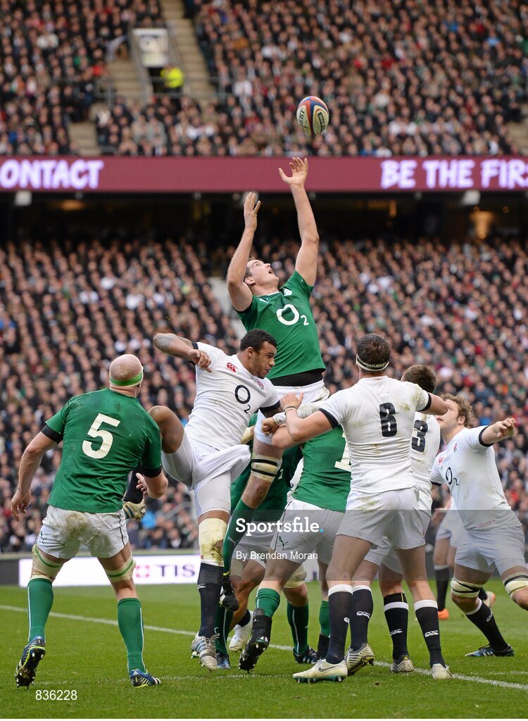 22 February 2014; Devin Toner, Ireland, wins a lineout ball ahead of Courtney Lawes, England. RBS Six Nations Rugby Championship, England v Ireland, Twickenham Stadium, Twickenham, London, England. Picture credit: Brendan Moran / SPORTSFILE
