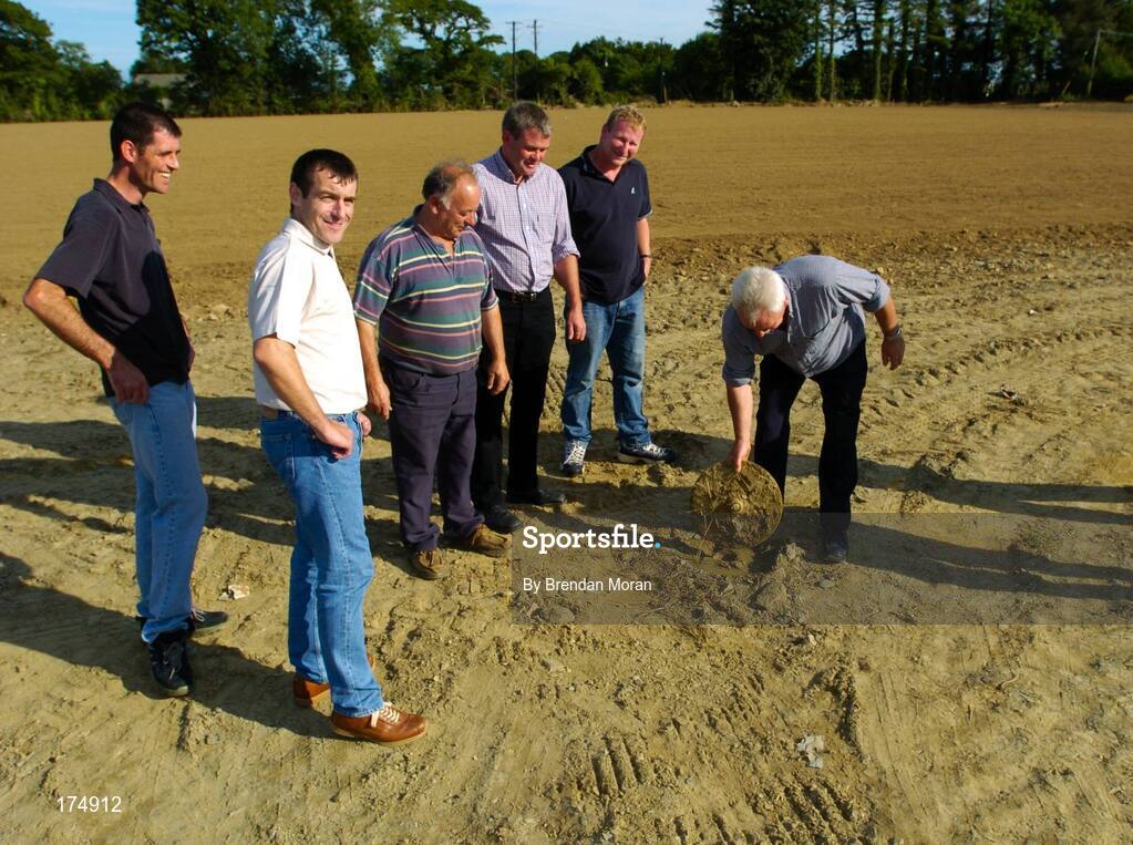 6 August 2004; Wexford hurler Liam Dunne, 2nd from left, pictured with, from left, Bartle Redmond, Johnny Hayden, Bartle Sinnott, Martin Dempsey, and Pat Dempsey at the new Oulart-the-Ballagh GAA pitch, Co. Wexford. Picture credit; Brendan Moran / SPORTSFILE