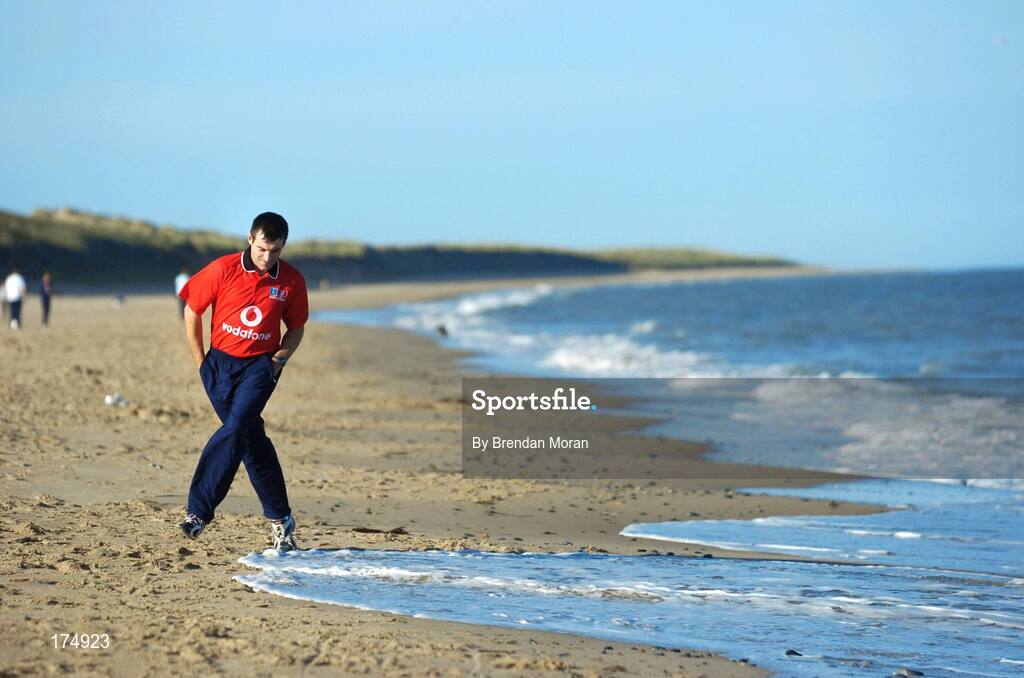 6 August 2004; Wexford hurler Liam Dunne. Morriscastle Beach, Co. Wexford. Picture credit; Brendan Moran / SPORTSFILE