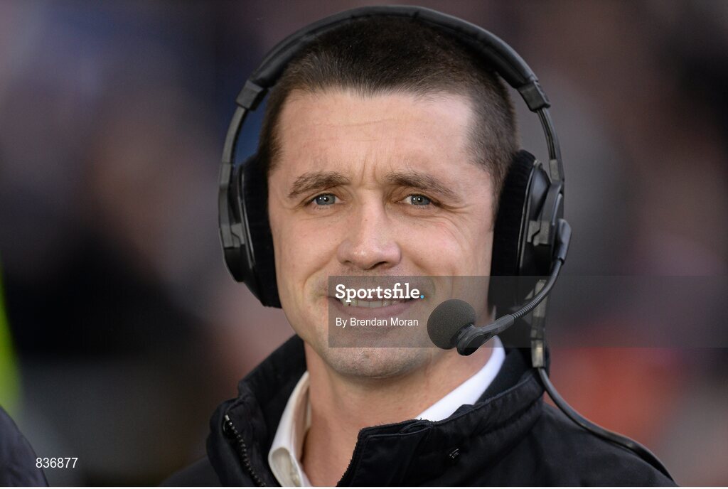 22 February 2014; Former Ireland and Munster flanker Alan Quinlan in his role as rugby analyst for RTE television. RBS Six Nations Rugby Championship, England v Ireland. Twickenham Stadium, Twickenham, London, England. Picture credit: Brendan Moran / SPORTSFILE