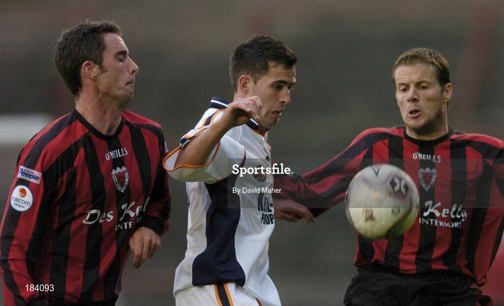 22 July 2005; Stephen Bradley, Drogheda United, in action against Fergal Harkin, left, and James Keddy, Bohemians. eircom League, Premier Division, Bohemians v Drogheda United, Dalymount Park, Dublin. Picture credit; David Maher / SPORTSFILE