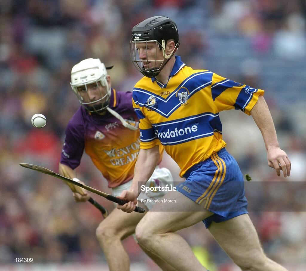24 July 2005; Niall Gilligan, Clare, in action against Redmond Barry, Wexford. Guinness All-Ireland Senior Hurling Championship Quarter-Final, Wexford v Clare, Croke Park, Dublin. Picture credit; Brendan Moran / SPORTSFILE